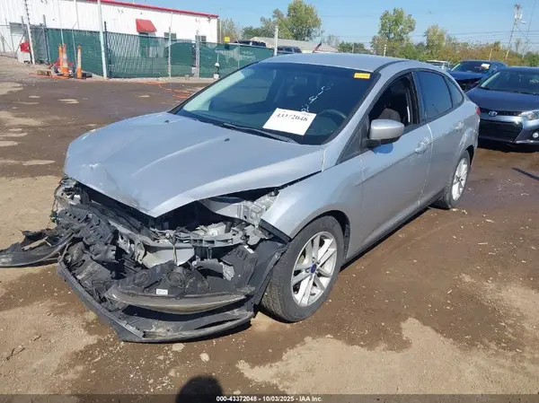 1FADP3F28JL301922 2018 FORD FOCUS - Image 2