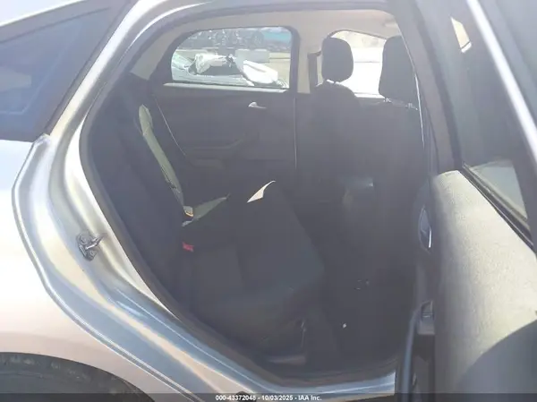 1FADP3F28JL301922 2018 FORD FOCUS - Image 8