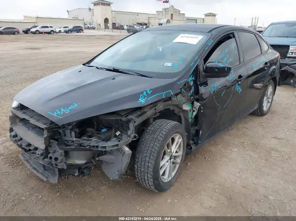 1FADP3F28JL302634 2018 FORD FOCUS - Image 2
