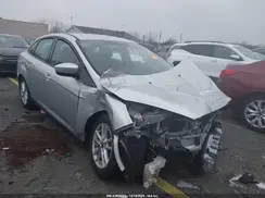 1FADP3F28JL310782 2018 FORD FOCUS