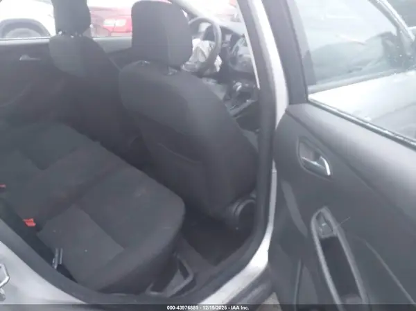 1FADP3F28JL310782 2018 FORD FOCUS - Image 8