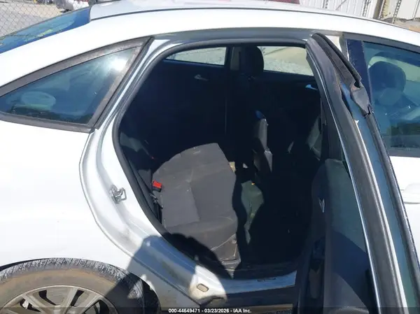 1FADP3F28JL319434 2018 FORD FOCUS - Image 8