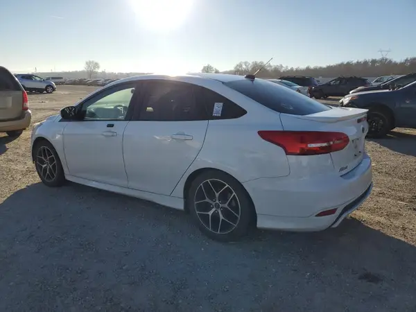1FADP3F29GL276196 2016 FORD FOCUS - Image 2