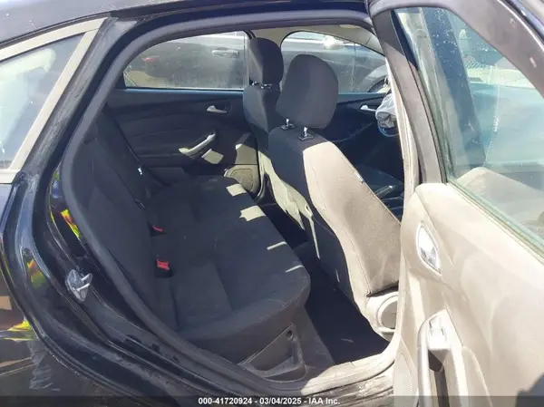 1FADP3F29GL304823 2016 FORD FOCUS - Image 8