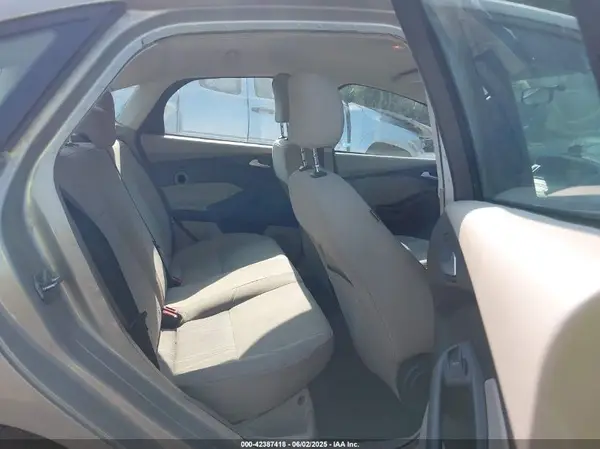 1FADP3F29GL361006 2016 FORD FOCUS - Image 8
