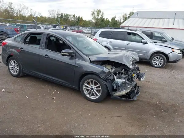 1FADP3F29GL379439 2016 FORD FOCUS - Image 1