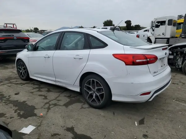 1FADP3F29GL396001 2016 FORD FOCUS - Image 2