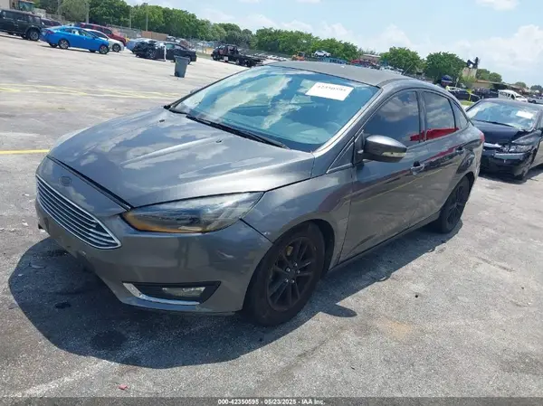 1FADP3F29HL201418 2017 FORD FOCUS - Image 2