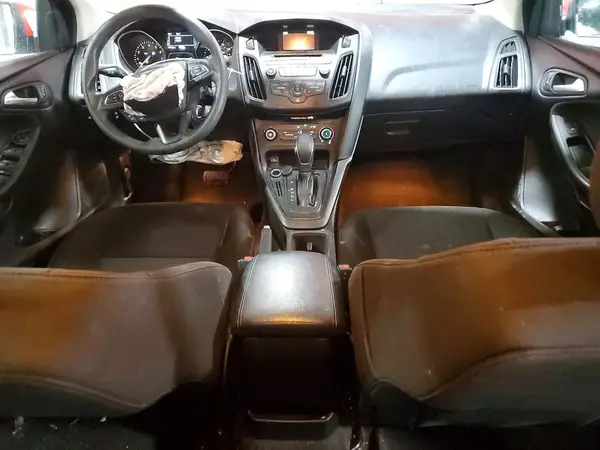 1FADP3F29HL207882 2017 FORD FOCUS - Image 8