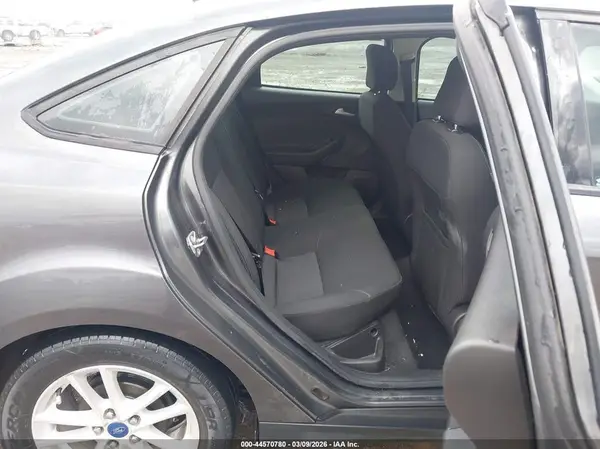 1FADP3F29HL235469 2017 FORD FOCUS - Image 8