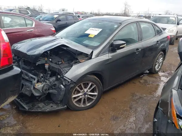 1FADP3F29HL236833 2017 FORD FOCUS - Image 2