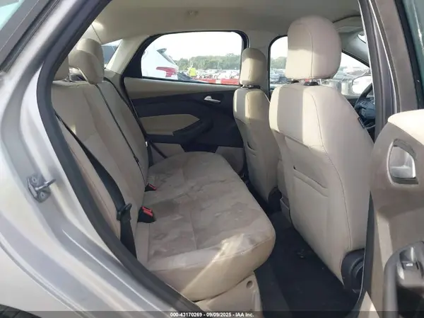 1FADP3F29HL247640 2017 FORD FOCUS - Image 8