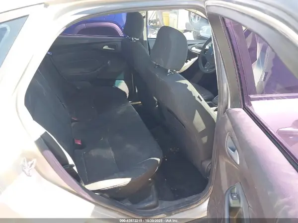 1FADP3F29HL263272 2017 FORD FOCUS - Image 8