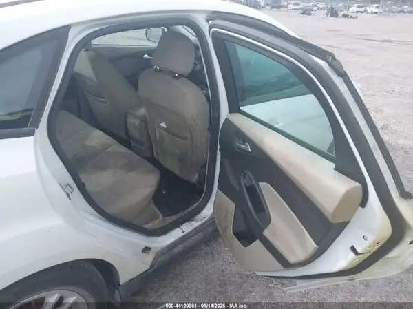 1FADP3F29HL269766 2017 FORD FOCUS - Image 8