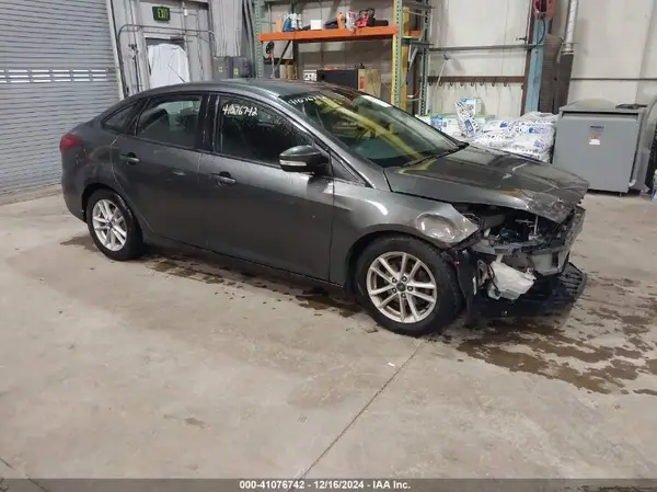 1FADP3F29HL276393 2017 FORD FOCUS - Image 1
