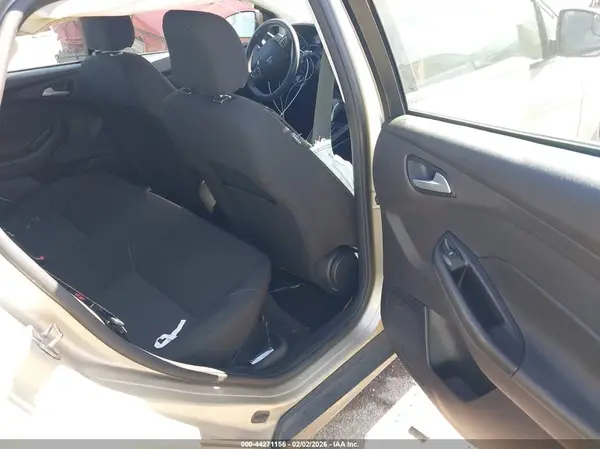 1FADP3F29HL300630 2017 FORD FOCUS - Image 8