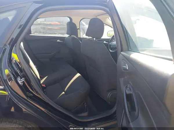1FADP3F29HL304757 2017 FORD FOCUS - Image 8