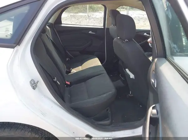 1FADP3F29HL313040 2017 FORD FOCUS - Image 8