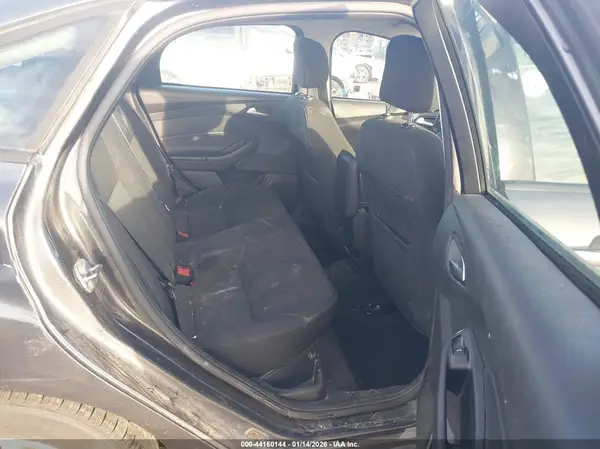 1FADP3F29HL314303 2017 FORD FOCUS - Image 8