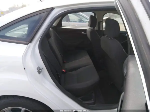 1FADP3F29HL320103 2017 FORD FOCUS - Image 8