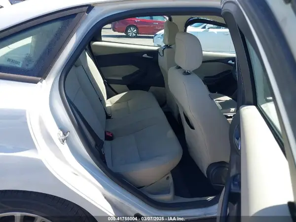1FADP3F29JL231931 2018 FORD FOCUS - Image 8