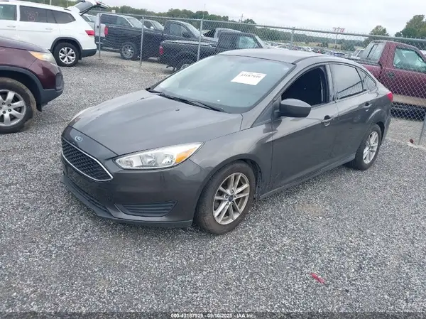1FADP3F29JL240516 2018 FORD FOCUS - Image 2