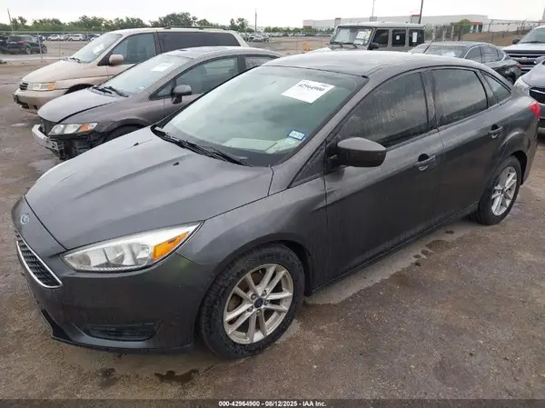 1FADP3F29JL250625 2018 FORD FOCUS - Image 2
