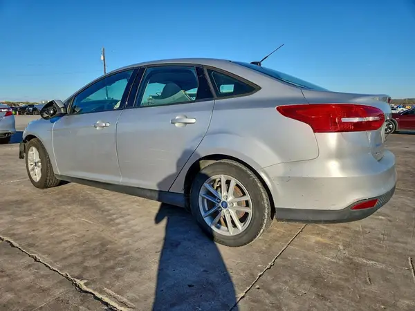 1FADP3F29JL252813 2018 FORD FOCUS - Image 2