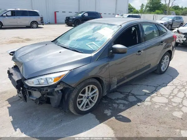 1FADP3F29JL257137 2018 FORD FOCUS - Image 2