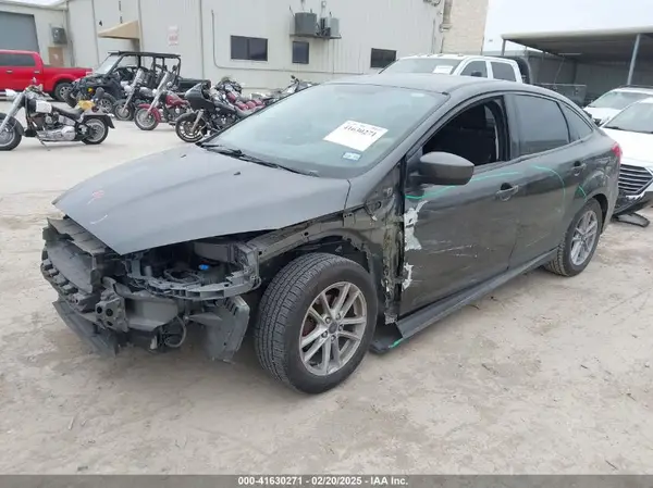 1FADP3F29JL269000 2018 FORD FOCUS - Image 2