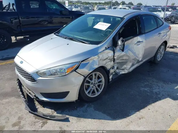 1FADP3F29JL273306 2018 FORD FOCUS - Image 2