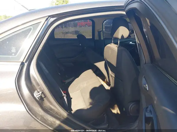 1FADP3F29JL280398 2018 FORD FOCUS - Image 8