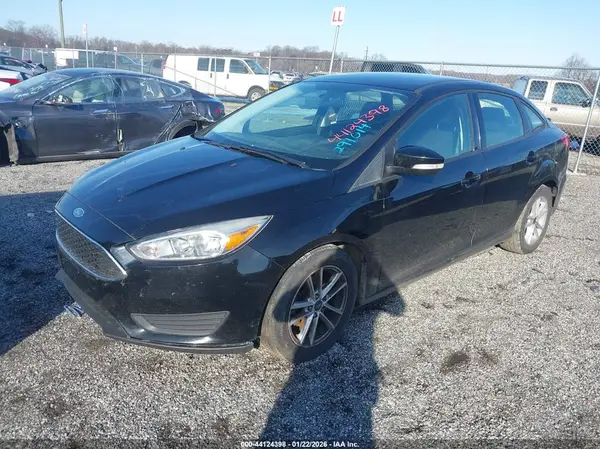 1FADP3F29JL291014 2018 FORD FOCUS - Image 2