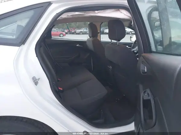 1FADP3F29JL292681 2018 FORD FOCUS - Image 8