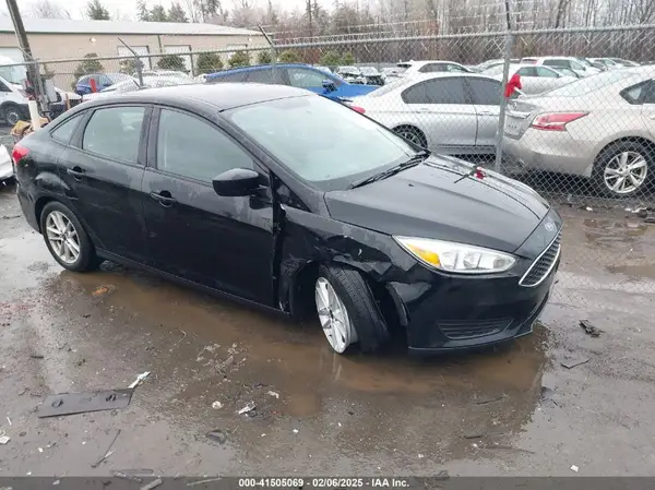 1FADP3F29JL301329 2018 FORD FOCUS - Image 1