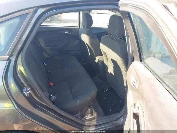 1FADP3F29JL301637 2018 FORD FOCUS - Image 8