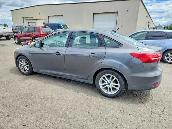 1FADP3F29JL315263 2018 FORD FOCUS - Image 2