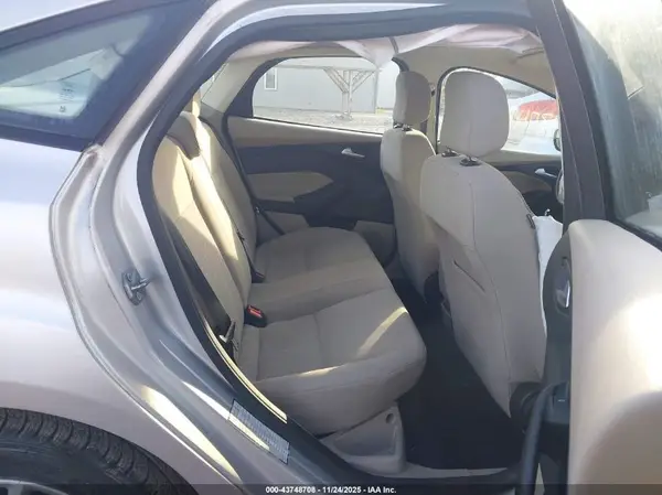 1FADP3F29JL324867 2018 FORD FOCUS - Image 8