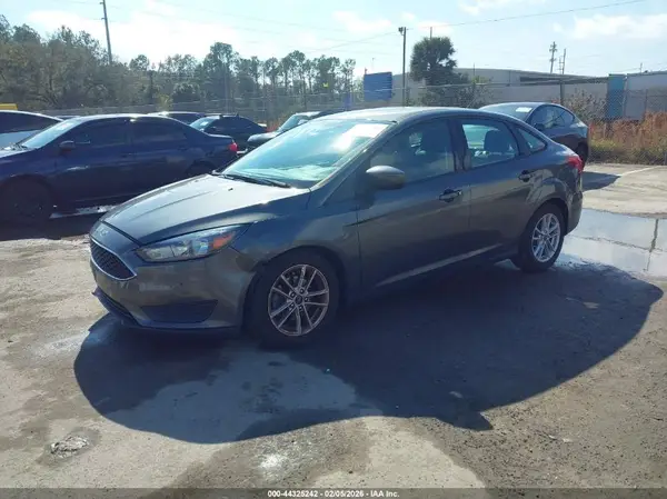 1FADP3F29JL329003 2018 FORD FOCUS - Image 2