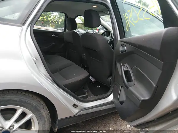 1FADP3F2XGL246141 2016 FORD FOCUS - Image 8