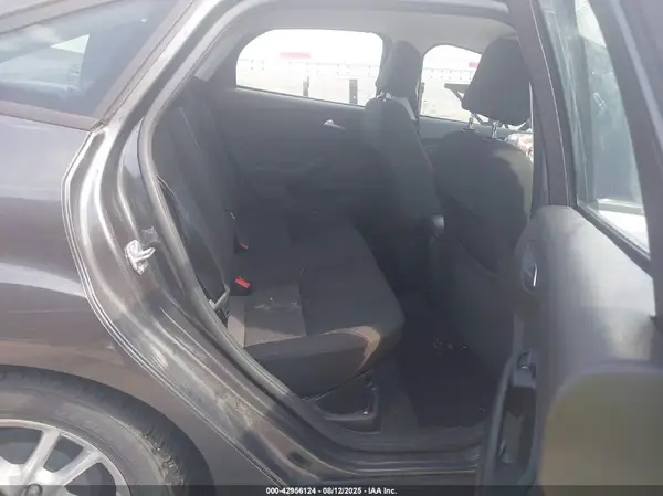 1FADP3F2XGL251596 2016 FORD FOCUS - Image 8