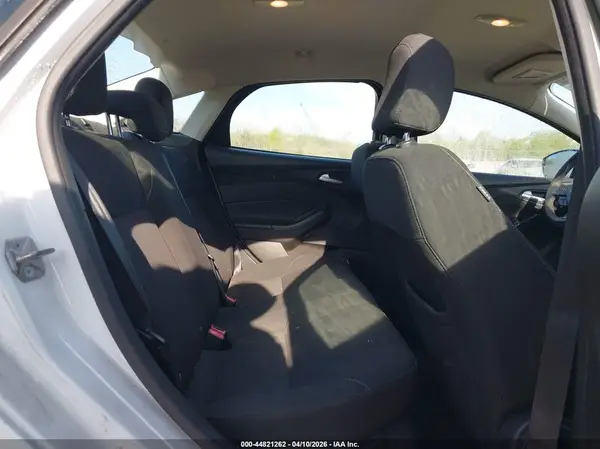 1FADP3F2XGL365971 2016 FORD FOCUS - Image 8