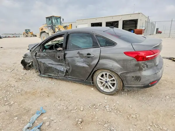 1FADP3F2XGL379451 2016 FORD FOCUS - Image 2