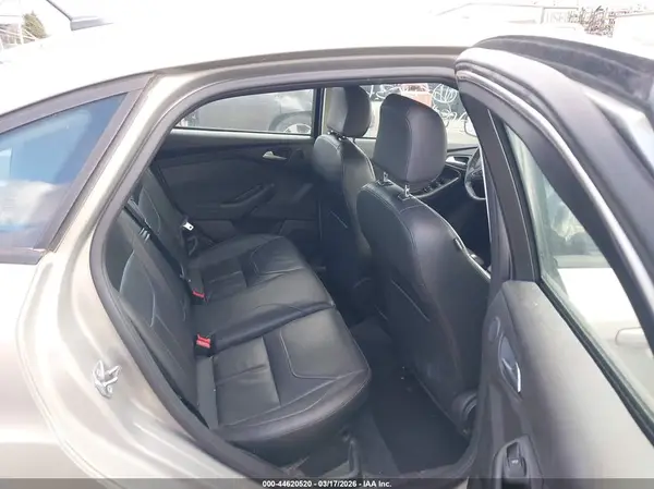 1FADP3F2XGL394631 2016 FORD FOCUS - Image 8