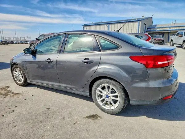 1FADP3F2XHL202142 2017 FORD FOCUS - Image 2