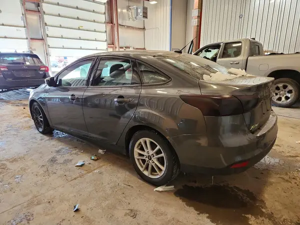 1FADP3F2XHL205798 2017 FORD FOCUS - Image 2