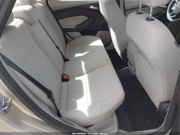 1FADP3F2XHL208359 2017 FORD FOCUS - Image 8