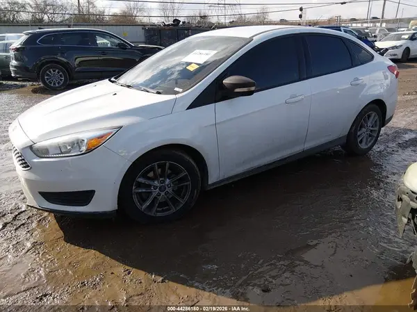 1FADP3F2XHL218888 2017 FORD FOCUS - Image 2