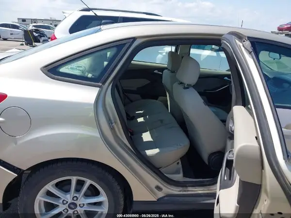 1FADP3F2XHL229907 2017 FORD FOCUS - Image 8