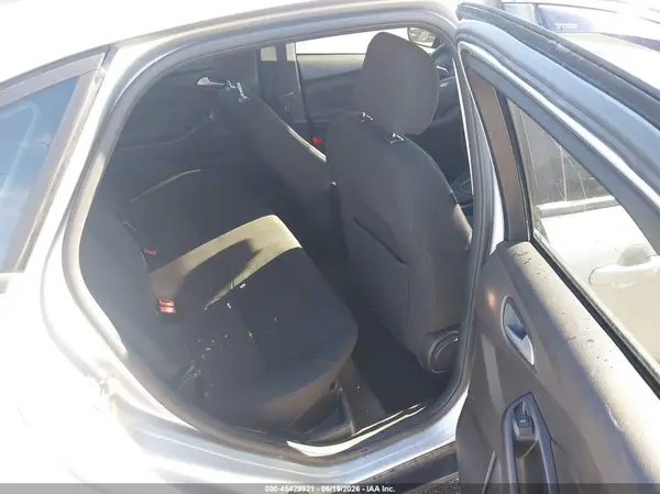 1FADP3F2XHL264298 2017 FORD FOCUS - Image 8